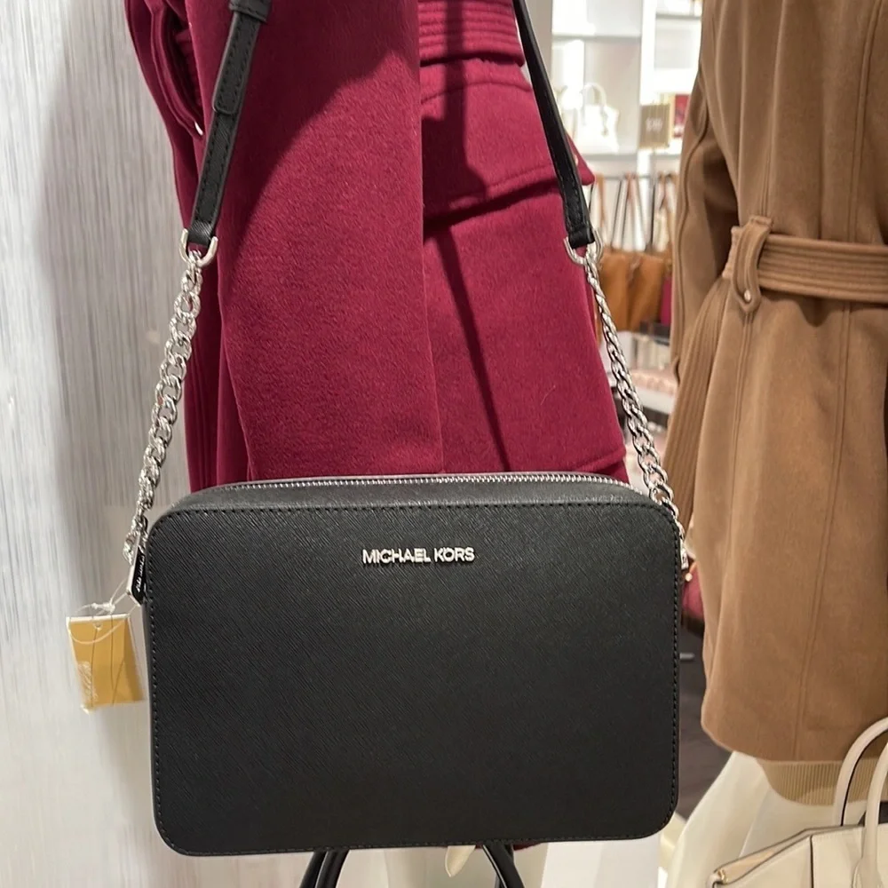 Michael Kors Jet Set Item Large East West Zip Crossbody Leather Black